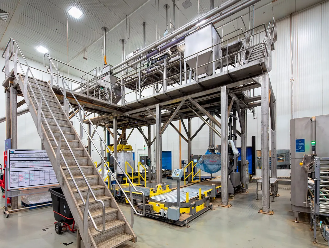 Almond Growers, Whiting Turner Construction | photograph by Ed Asmus