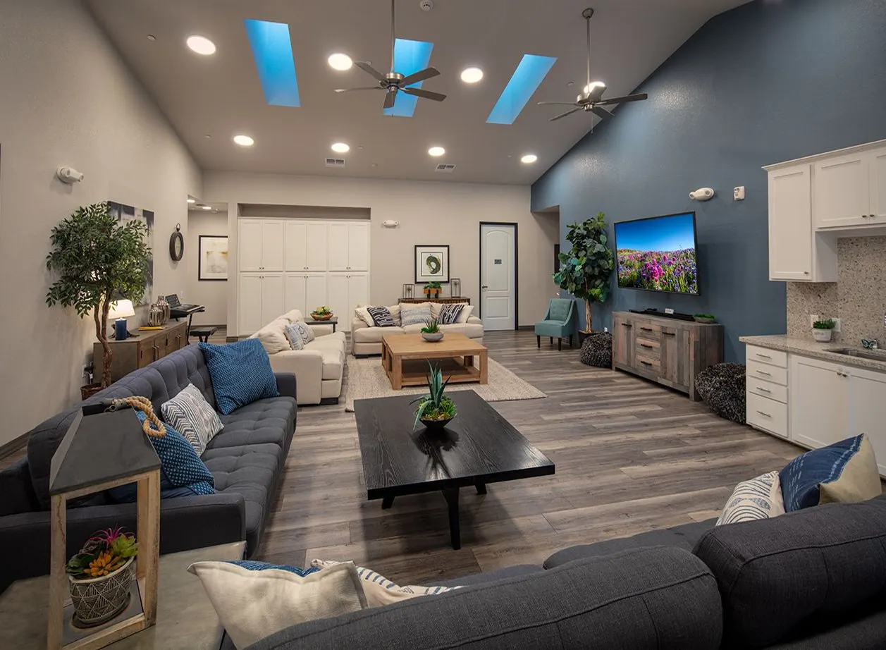 Transformation Center Power House Ministries, Folsom, CA. Studio 81 International | photograph by Ed Asmus