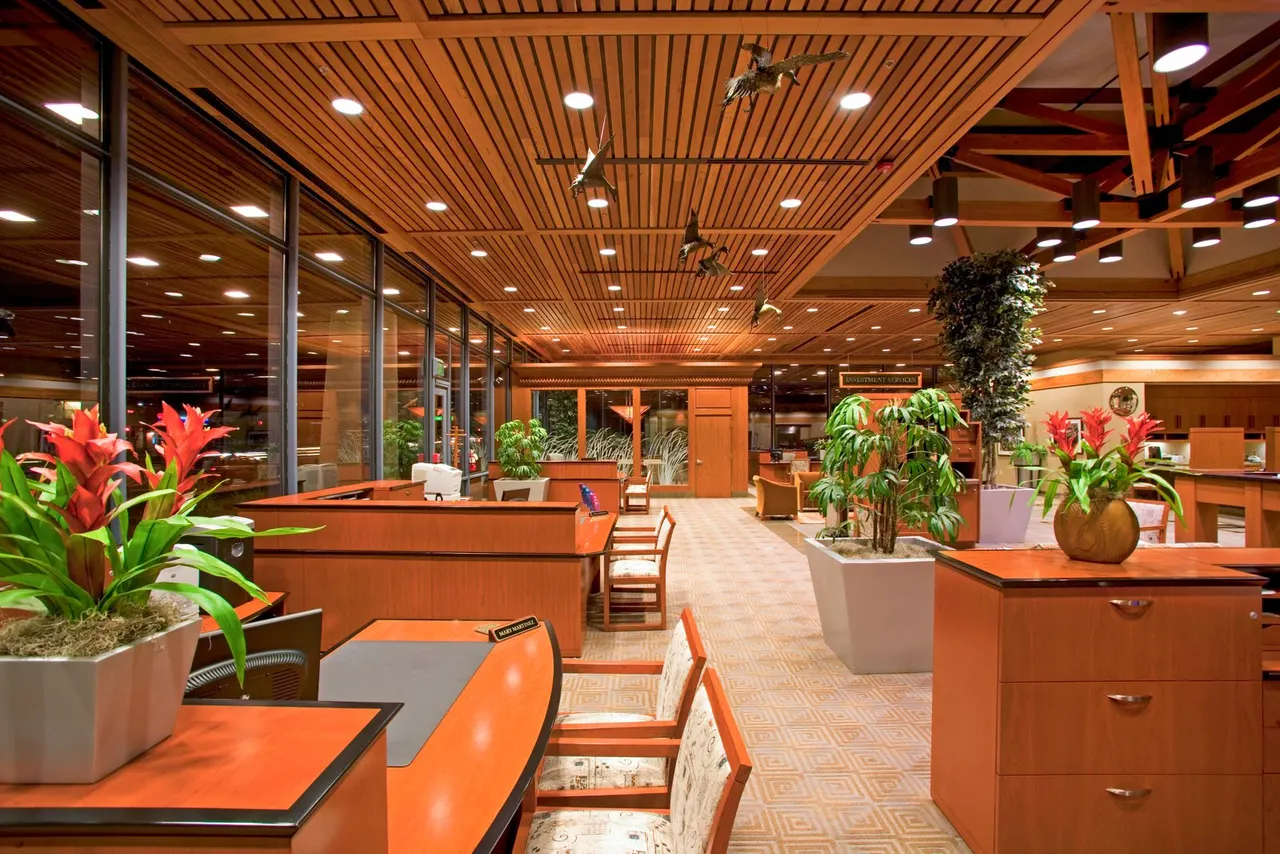 Bank of Stockton, Elk  Grove Branch, Elk Grove, CA. Camille Horton Design | photograph by Ed Asmus