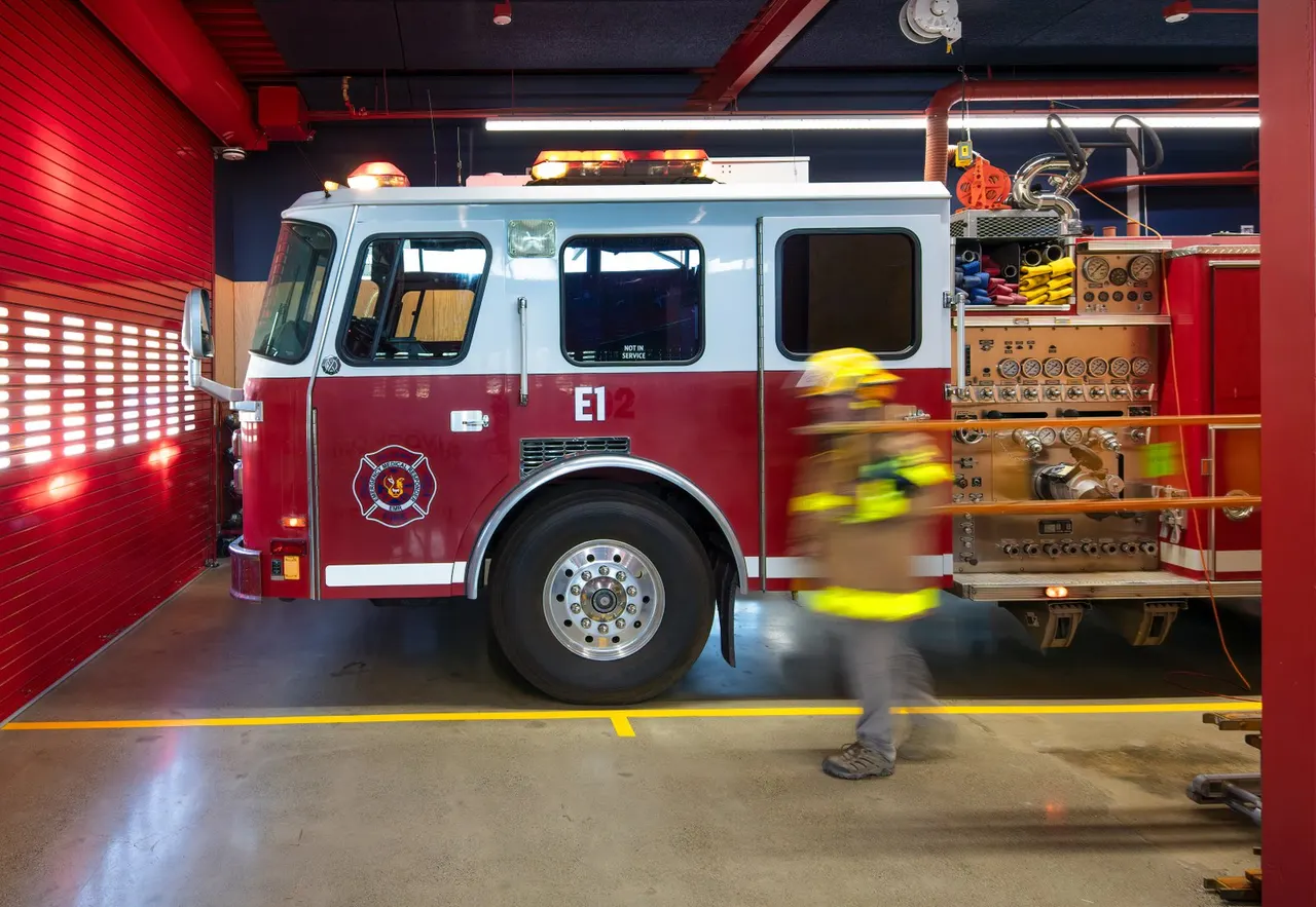 Del Campo Tech & Science Center fire-science training bay, Sacramento, CA | photograph by Ed Asmus
