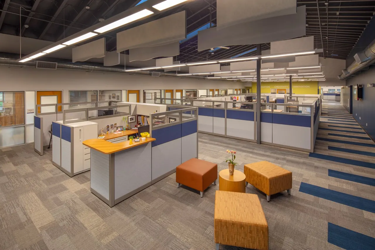 Dry Creek School, Roseville, CA. Nacht & Lewis Arcchitects | photograph by Ed Asmus