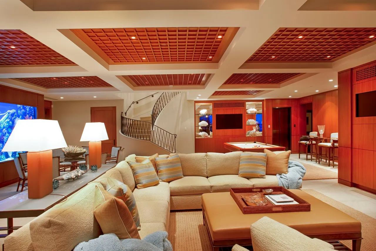 Laguna Beach Residence, Laguna Beach CA. Keith Yates Audio | photograph by Ed Asmus