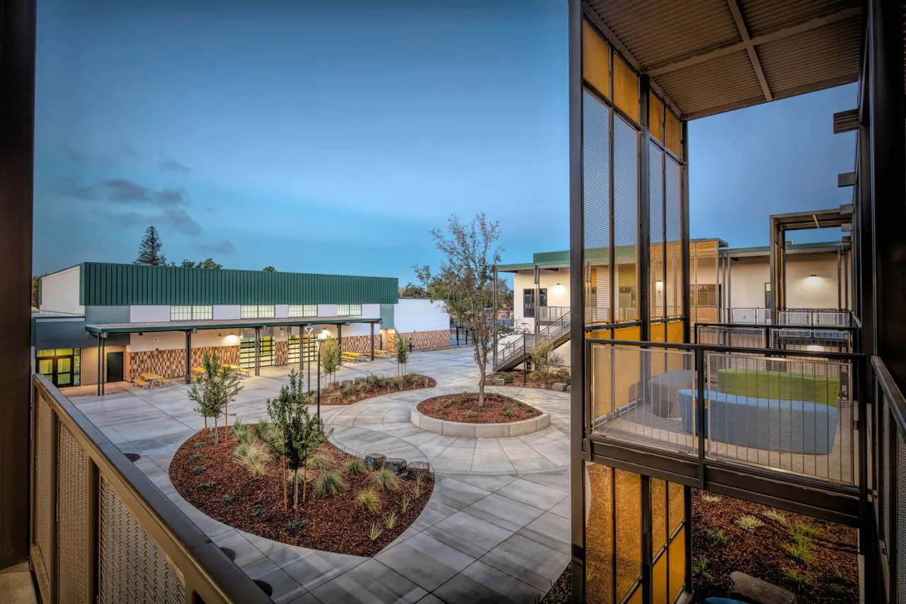 Oak Ridge Elementary School, Sacramento, CA | photograph by Ed Asmus