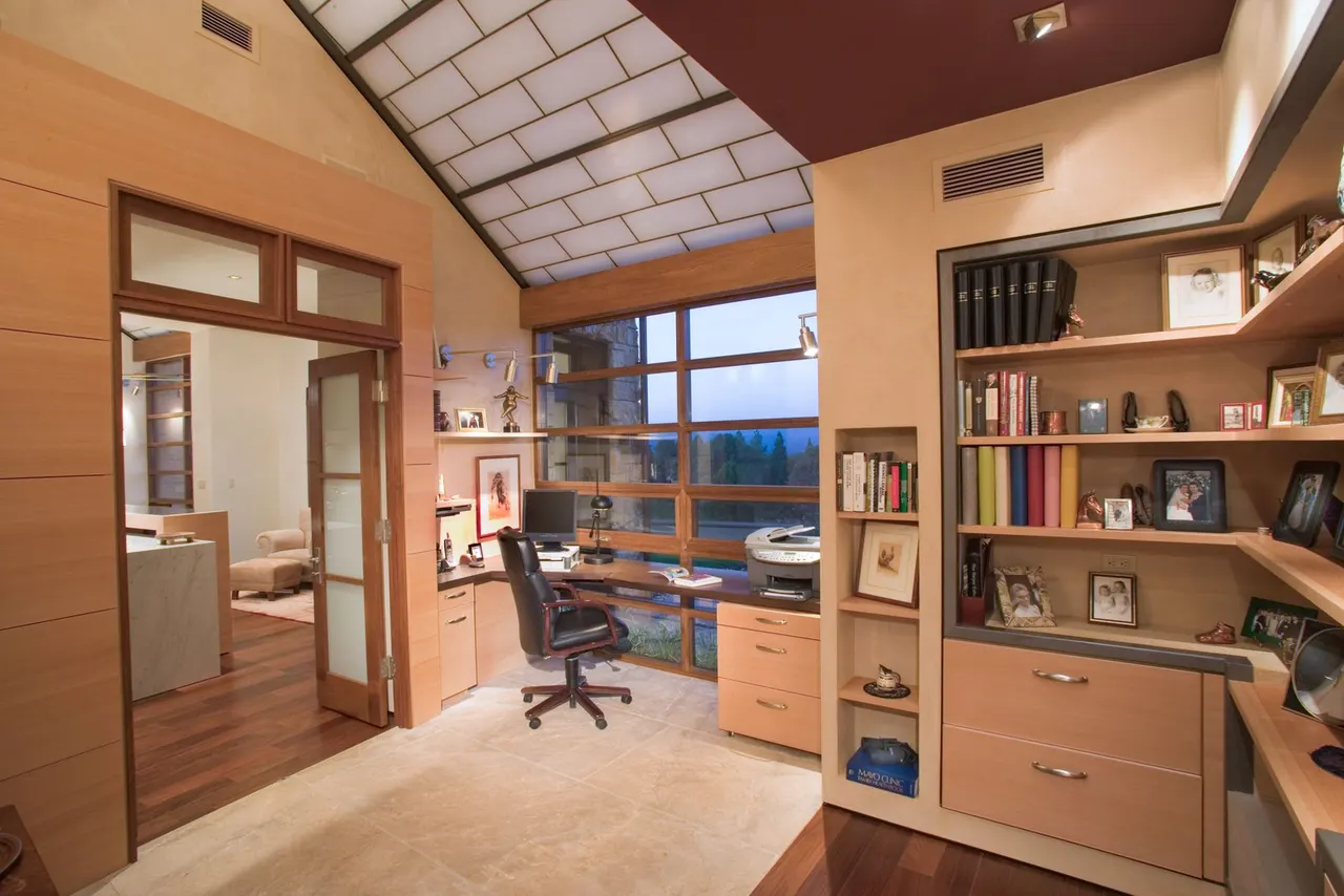 Private Residence, Auburn, CA, Prentiss Architects | photograph by Ed Asmus