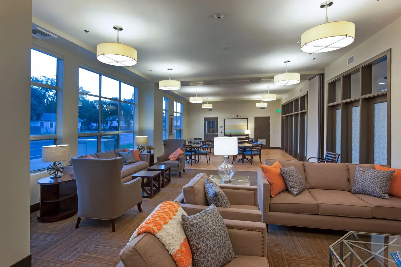 The Arbors, Sacramento, CA. Mogavero Architects | photograph by Ed Asmus