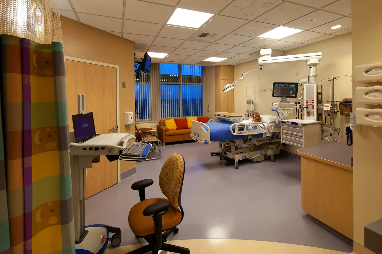 Healthcare | Ed Asmus Photography