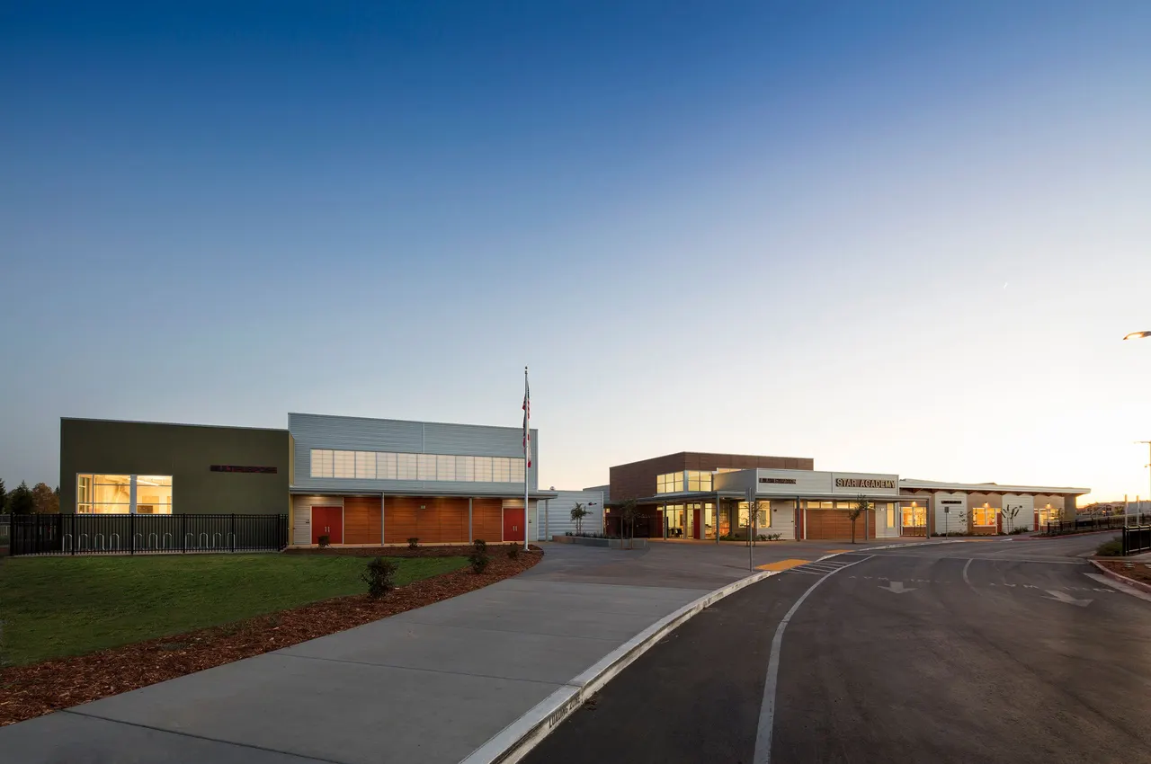 Star Academy, Natomas, CA. Williams + Paddon Architects | photograph by Ed Asmus
