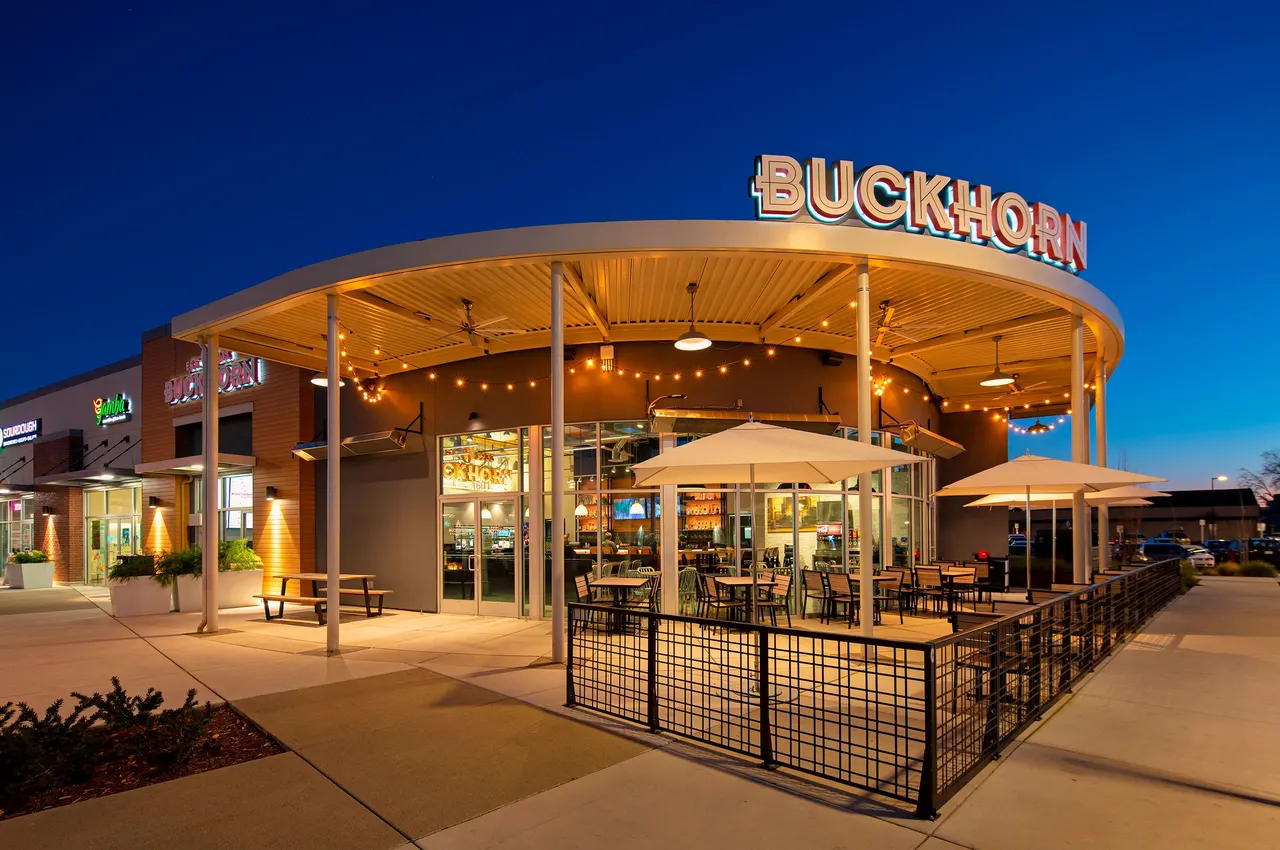 Buckhorn Restaurant, Sacramento, CA. Sequoia Pacific Builders | photograph by Ed Asmus