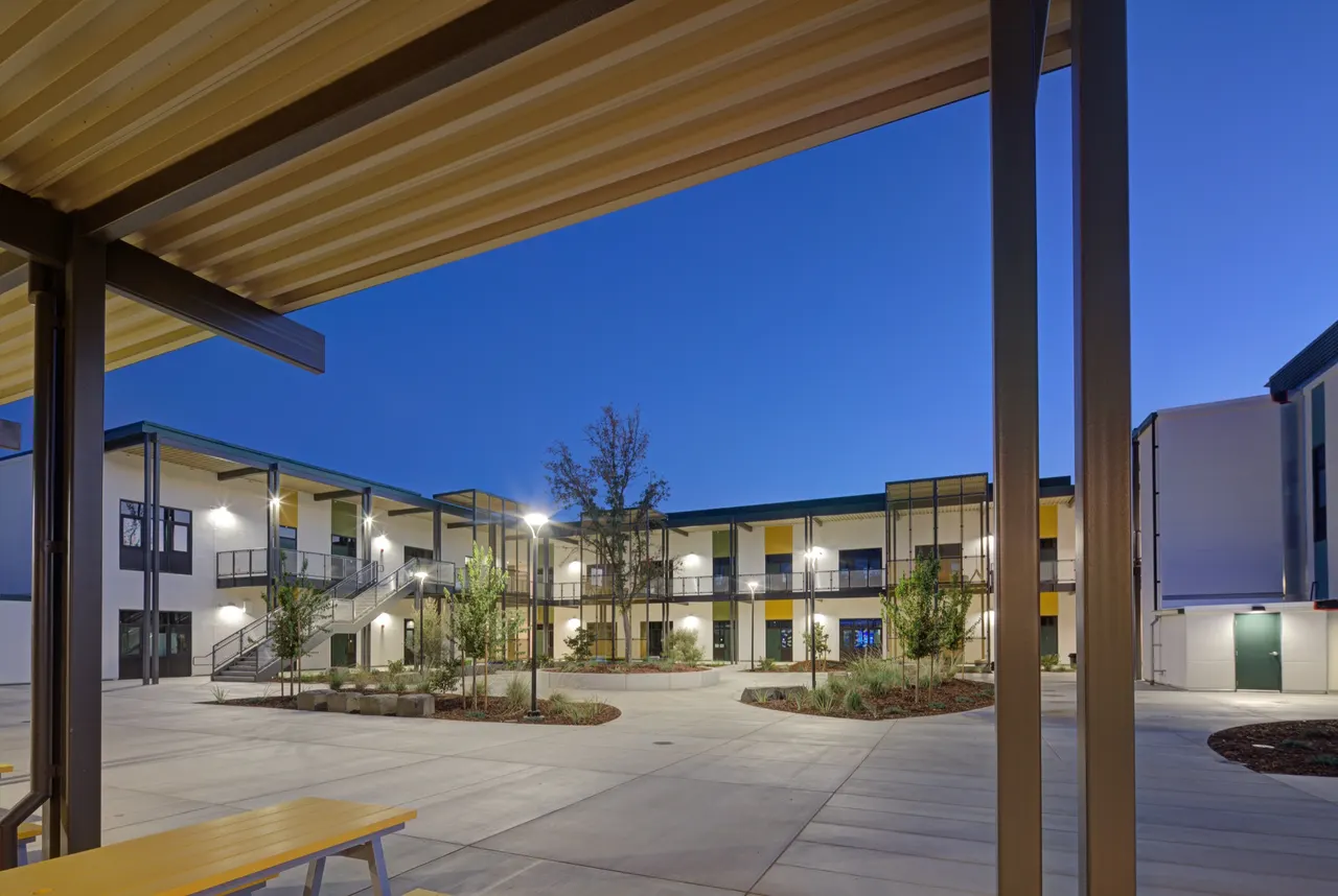 Oak Ridge Elementary School, Sacramento, CA | photograph by Ed Asmus