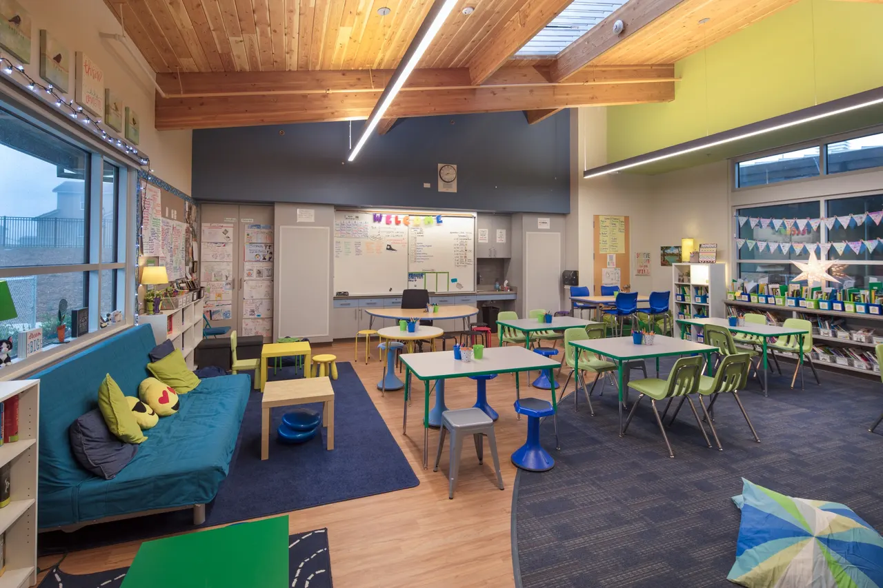 Star Academy, Natomas, CA | photograph by Ed Asmus