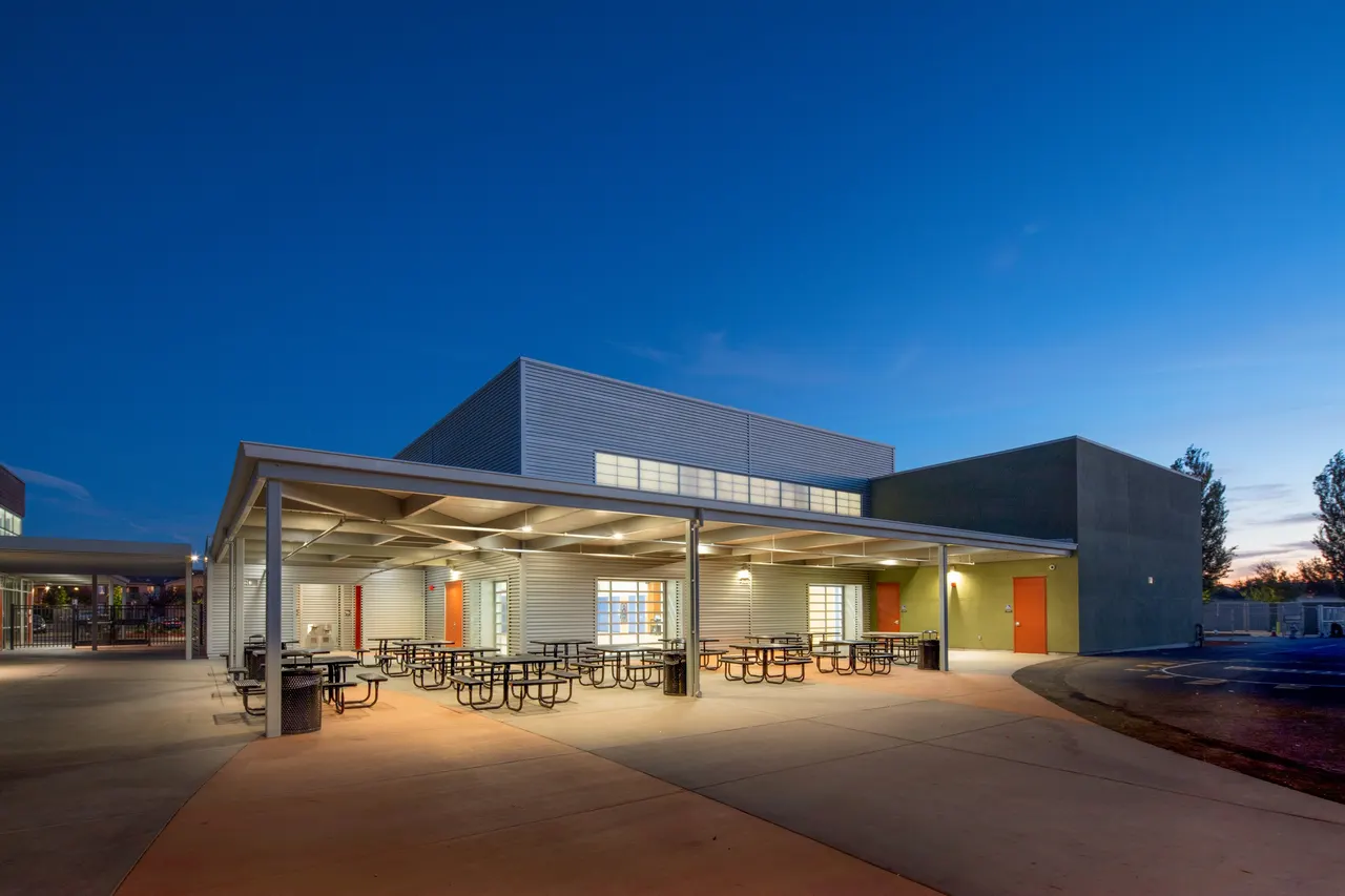 Star Academy, Natomas, CA | photograph by Ed Asmus