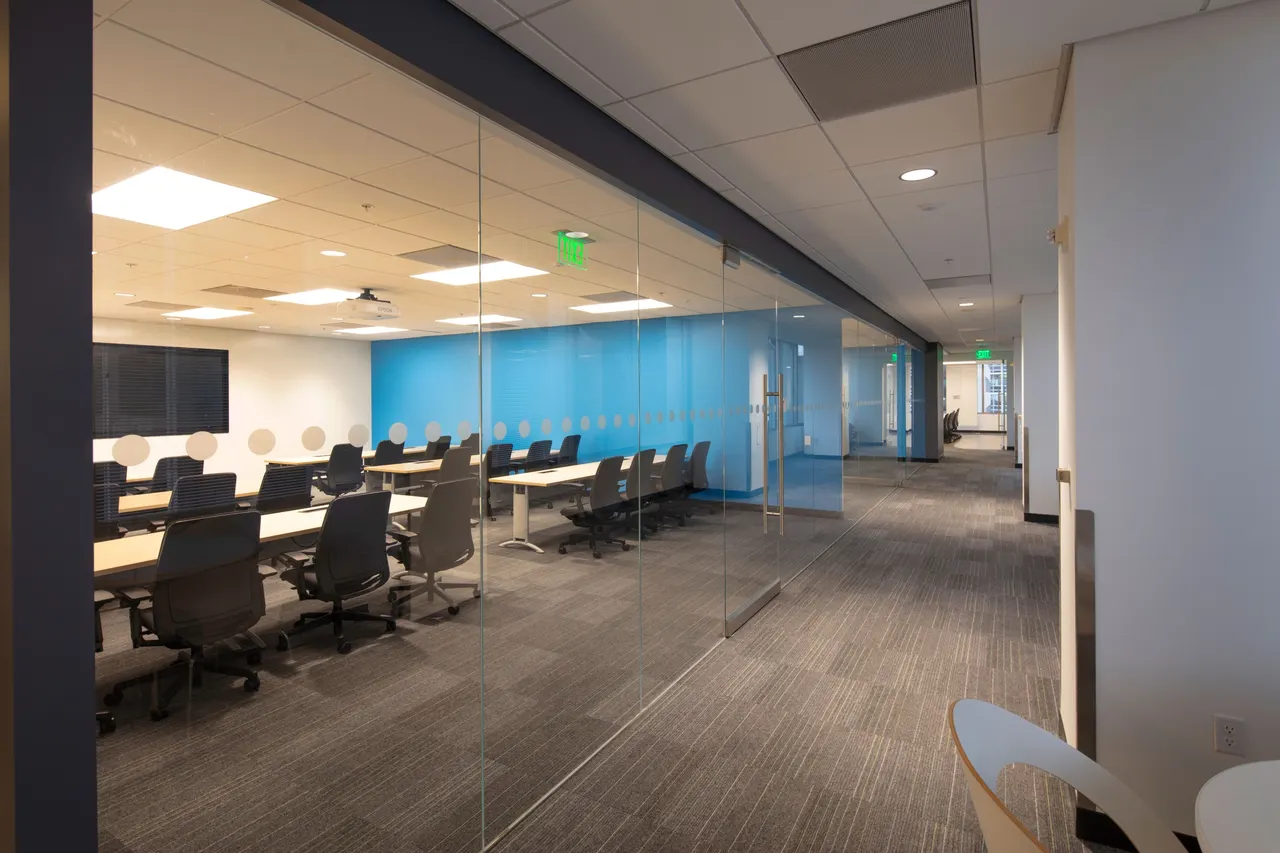 Corporate Interiors San Francisco, CA. Whiting Turner Construction | photograph by Ed Asmus