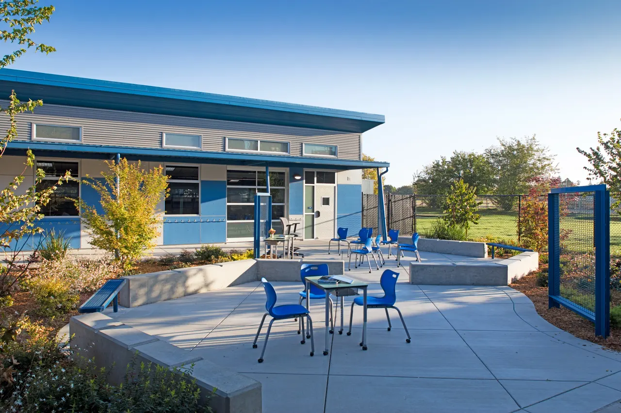 Greer Elementary School, Sacramento, CA | photograph by Ed Asmus