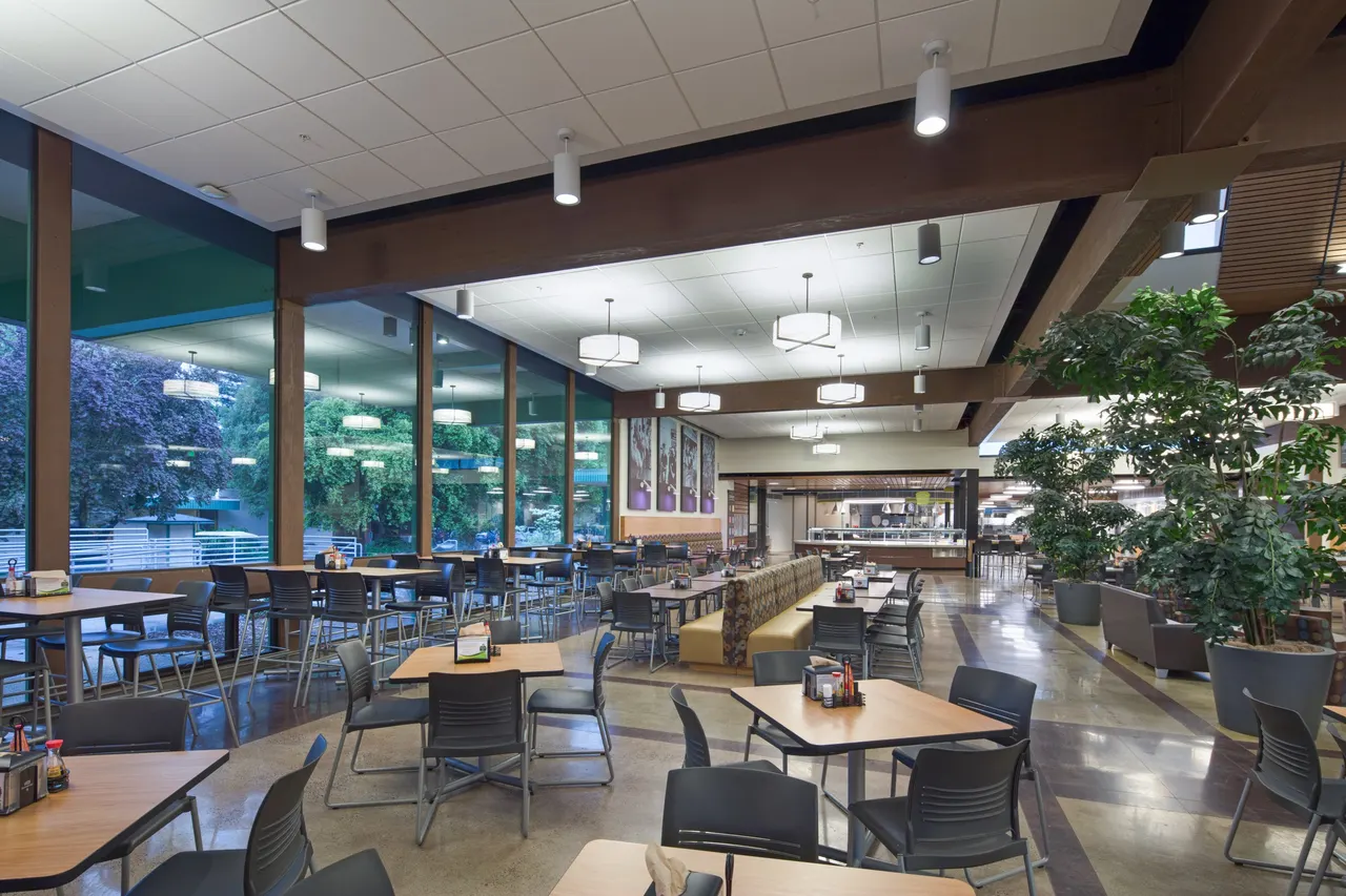 Sacramento State Dining Commons, Sacramento, CA | photograph by Ed Asmus