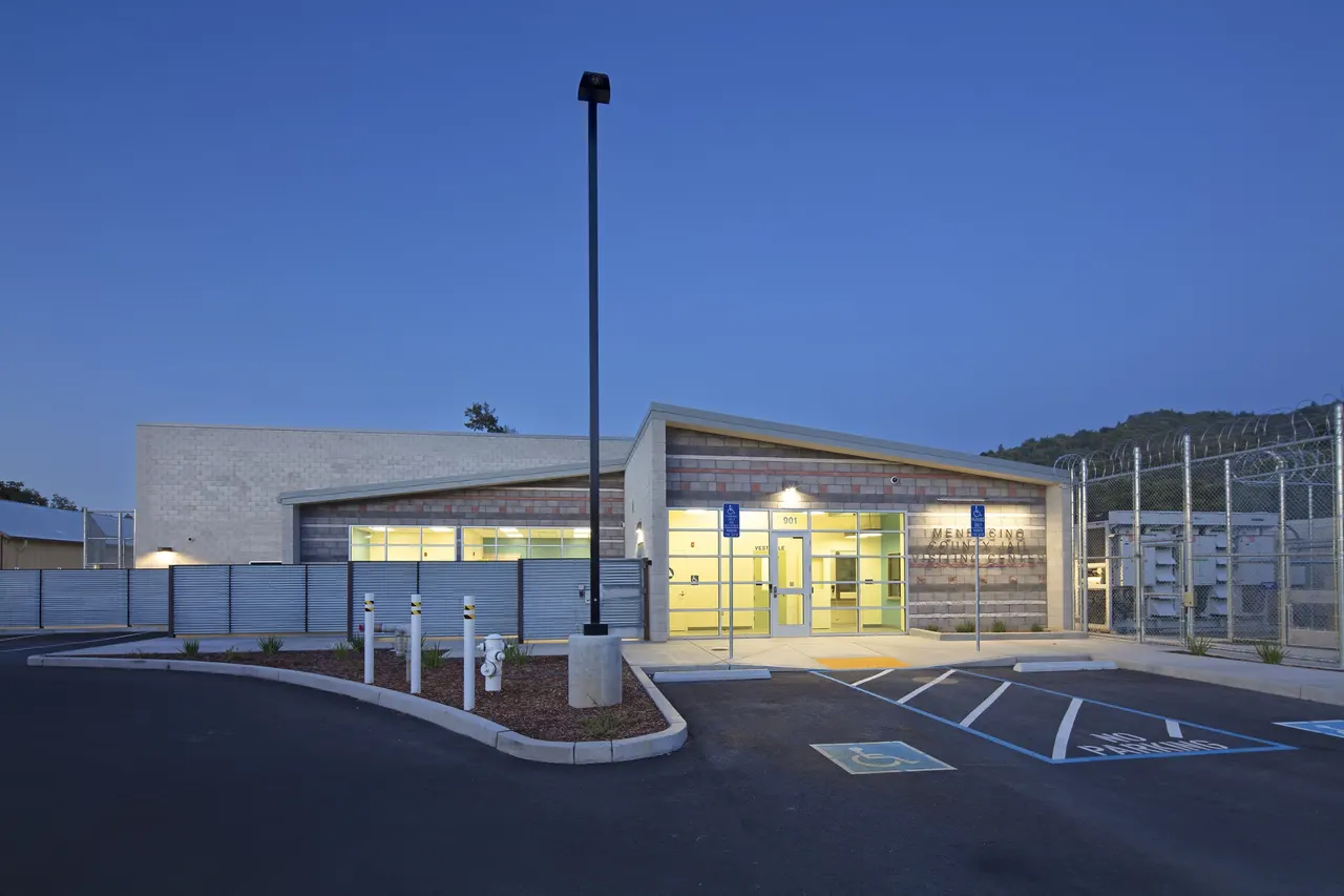 Mendocino County Jail, Ukiah, CA | photograph by Ed Asmus