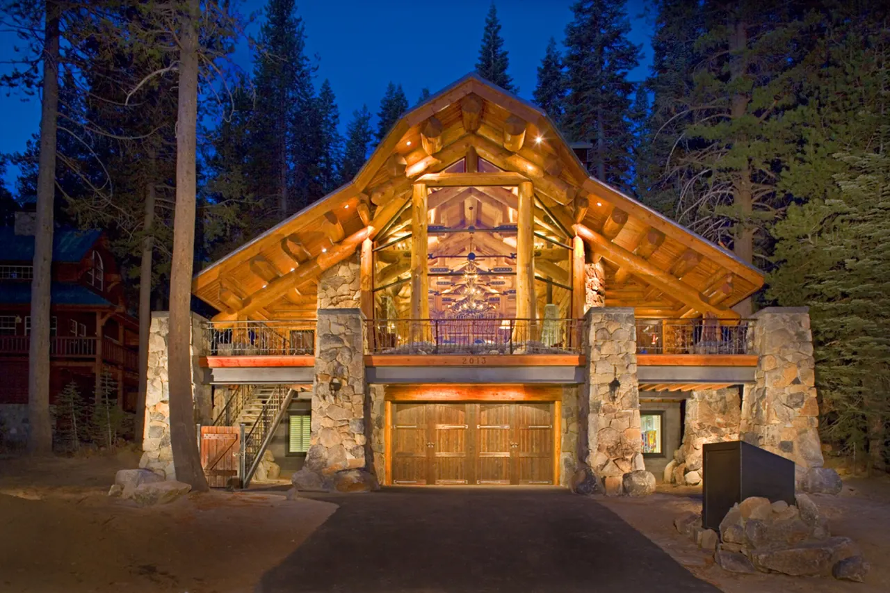 Private Residence, Lake Tahoe, Lake Tahoe, CA | photograph by Ed Asmus