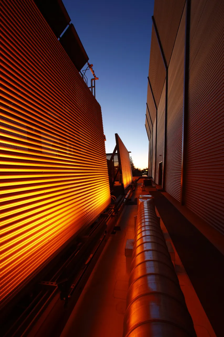 Central Plant, Sacramento, CA. Nacht & Lewis Architects | photograph by Ed Asmus